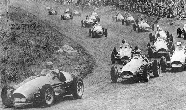 1950'lerde Formula 1'de Ferrari yarış arabaları