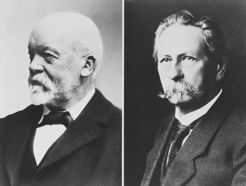 Mercedes-Benz'in kurucuları Gottlieb Daimler ve Karl Benz