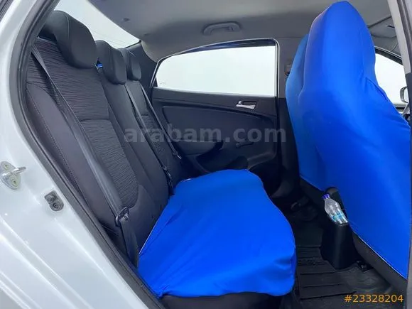 Hyundai Accent Blue 1.6 CRDI Biz Image 8