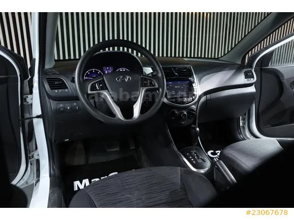 Hyundai Accent Blue 1.6 CRDI Mode Plus Image 10