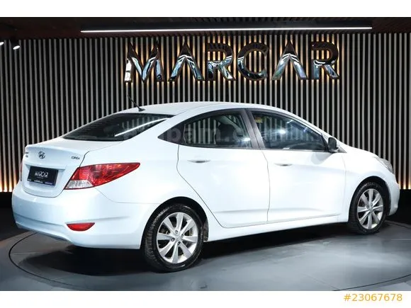 Hyundai Accent Blue 1.6 CRDI Mode Plus Image 2
