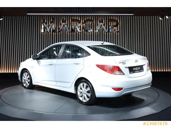 Hyundai Accent Blue 1.6 CRDI Mode Plus Image 4
