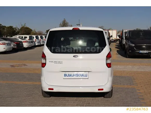 Ford Tourneo Courier 1.5 TDCi Delux Image 4