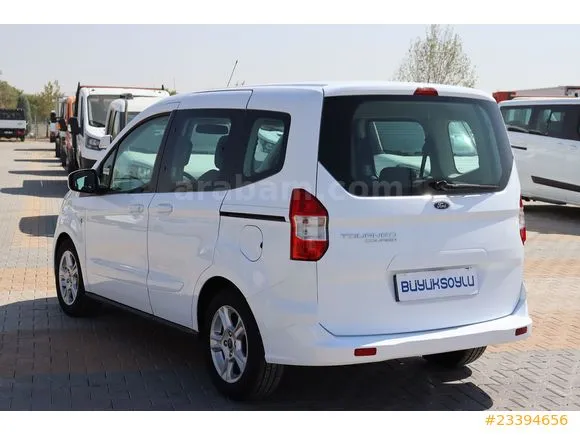 Ford Tourneo Courier 1.5 TDCi Delux Image 3