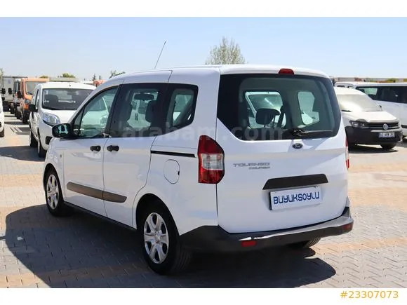 Ford Tourneo Courier 1.5 TDCi Trend Image 3
