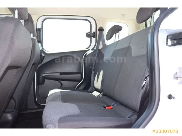 Ford Tourneo Courier 1.5 TDCi Trend Image 8